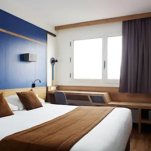 Hotel Median Congres, Parijs